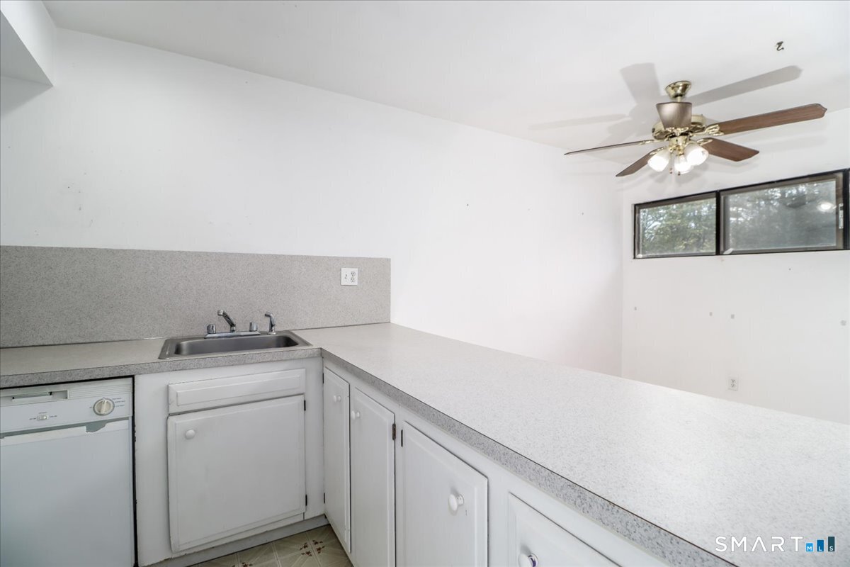 229 Bacon Pond Road, Unit 453 Woodbury, CT 06798 - Photo 20 of 37