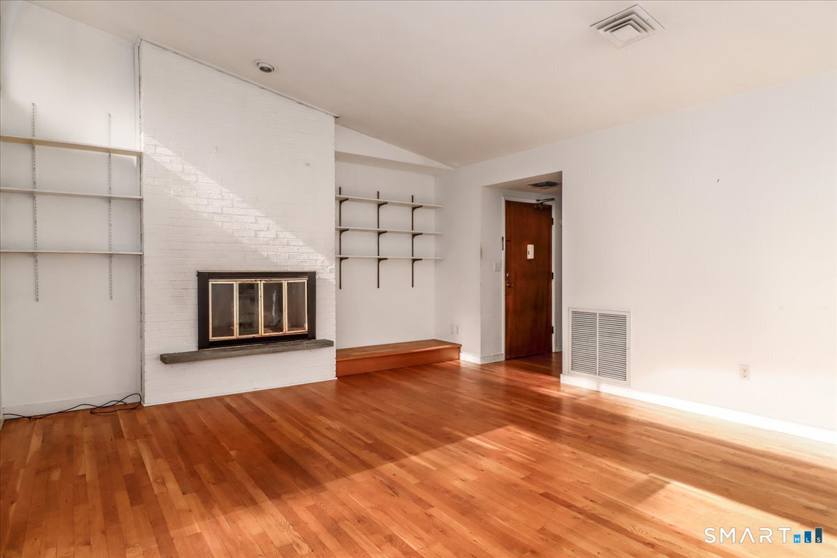 229 Bacon Pond Road, Unit 453 Woodbury, CT 06798 - Photo 7 of 37