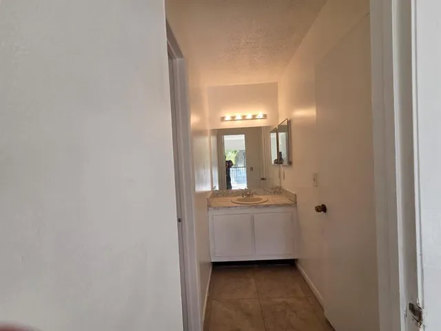 $2,500 | 6512 Southwest 41st Place, Unit 163, Davie, FL 33314