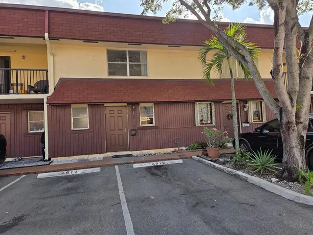$2,500 | 6512 Southwest 41st Place, Unit 163, Davie, FL 33314