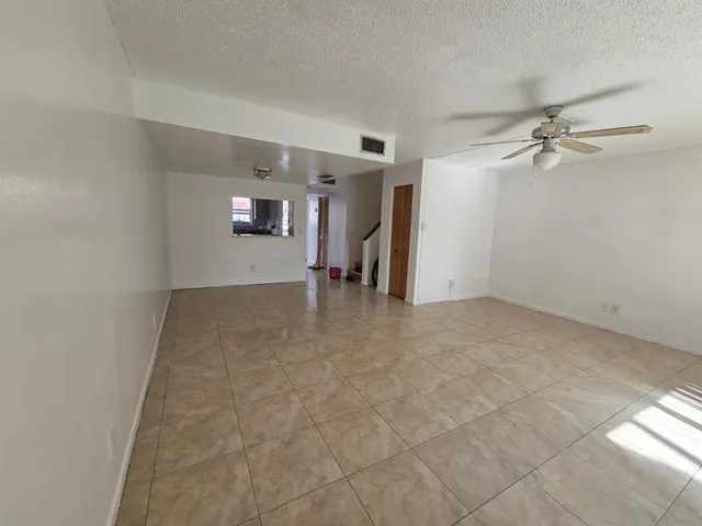 $2,500 | 6512 Southwest 41st Place, Unit 163, Davie, FL 33314