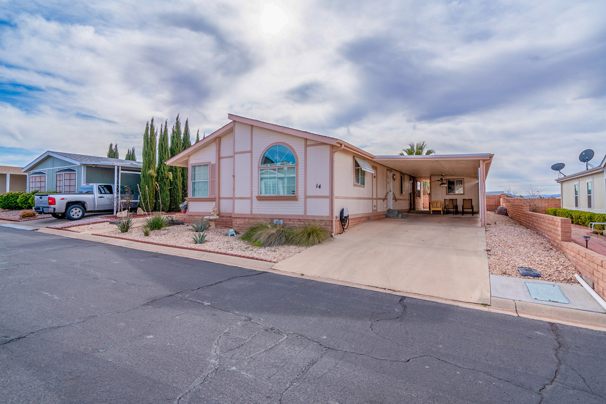 1526 North Dixie Downs Road, Unit 14 St. George, UT 84770 - Photo 1 of 1 1526 N Dixie Downs #14
