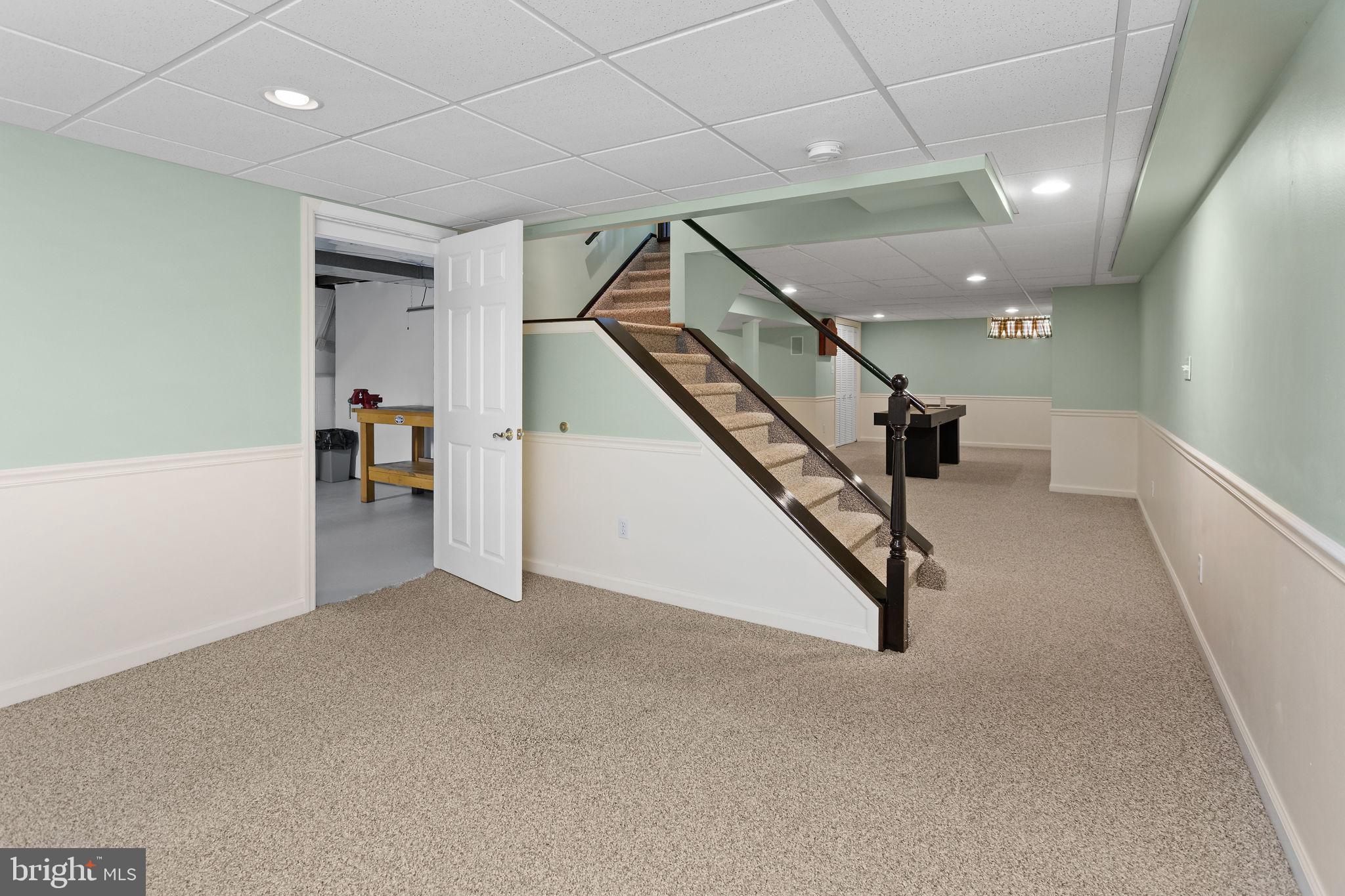 93 Peter Rafferty Drive Hamilton, NJ 08690 - Photo 20 of 55