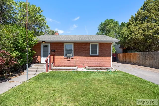 $279,900 | 285 Lomax Street, Idaho Falls, ID 83401