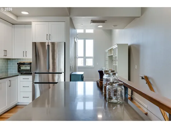 $999,000 | 1600 Pearl Street, Unit 608, Eugene, OR 97401