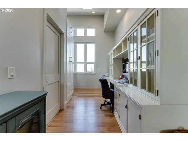 $999,000 | 1600 Pearl Street, Unit 608, Eugene, OR 97401