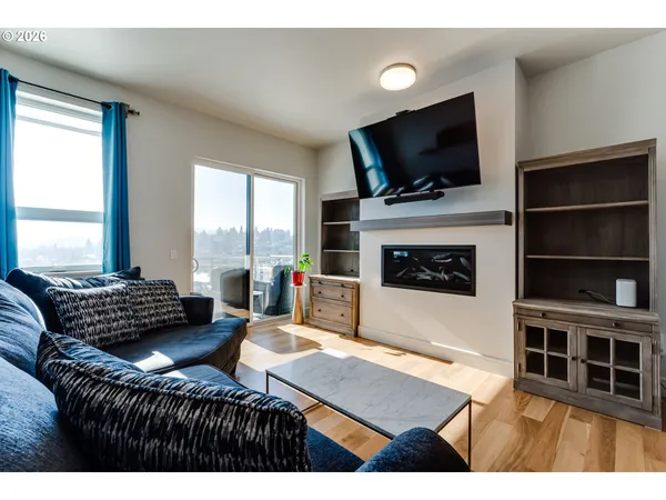 $999,000 | 1600 Pearl Street, Unit 608, Eugene, OR 97401