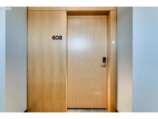 $999,000 | 1600 Pearl Street, Unit 608, Eugene, OR 97401