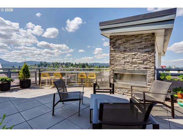 $999,000 | 1600 Pearl Street, Unit 608, Eugene, OR 97401