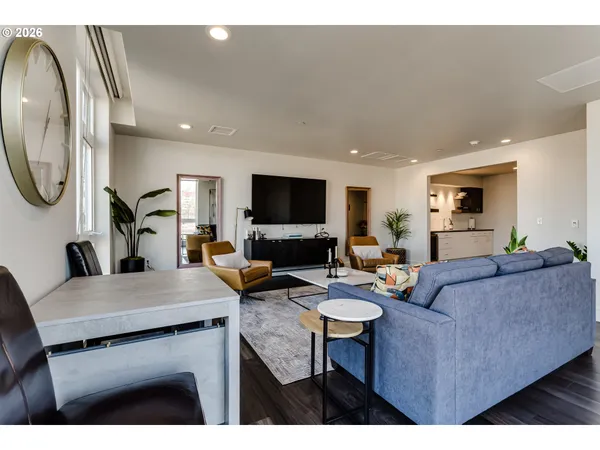 $999,000 | 1600 Pearl Street, Unit 608, Eugene, OR 97401