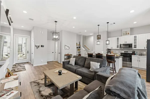 $2,300 | 417 Stonework Landing Lane, Houston, TX 77076