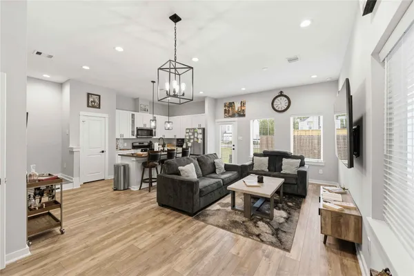 $2,300 | 417 Stonework Landing Lane, Houston, TX 77076