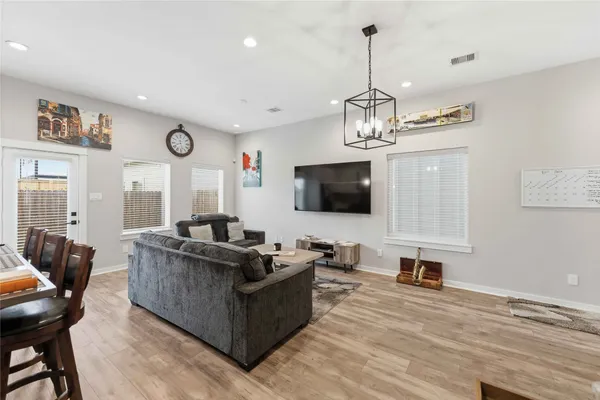 $2,300 | 417 Stonework Landing Lane, Houston, TX 77076