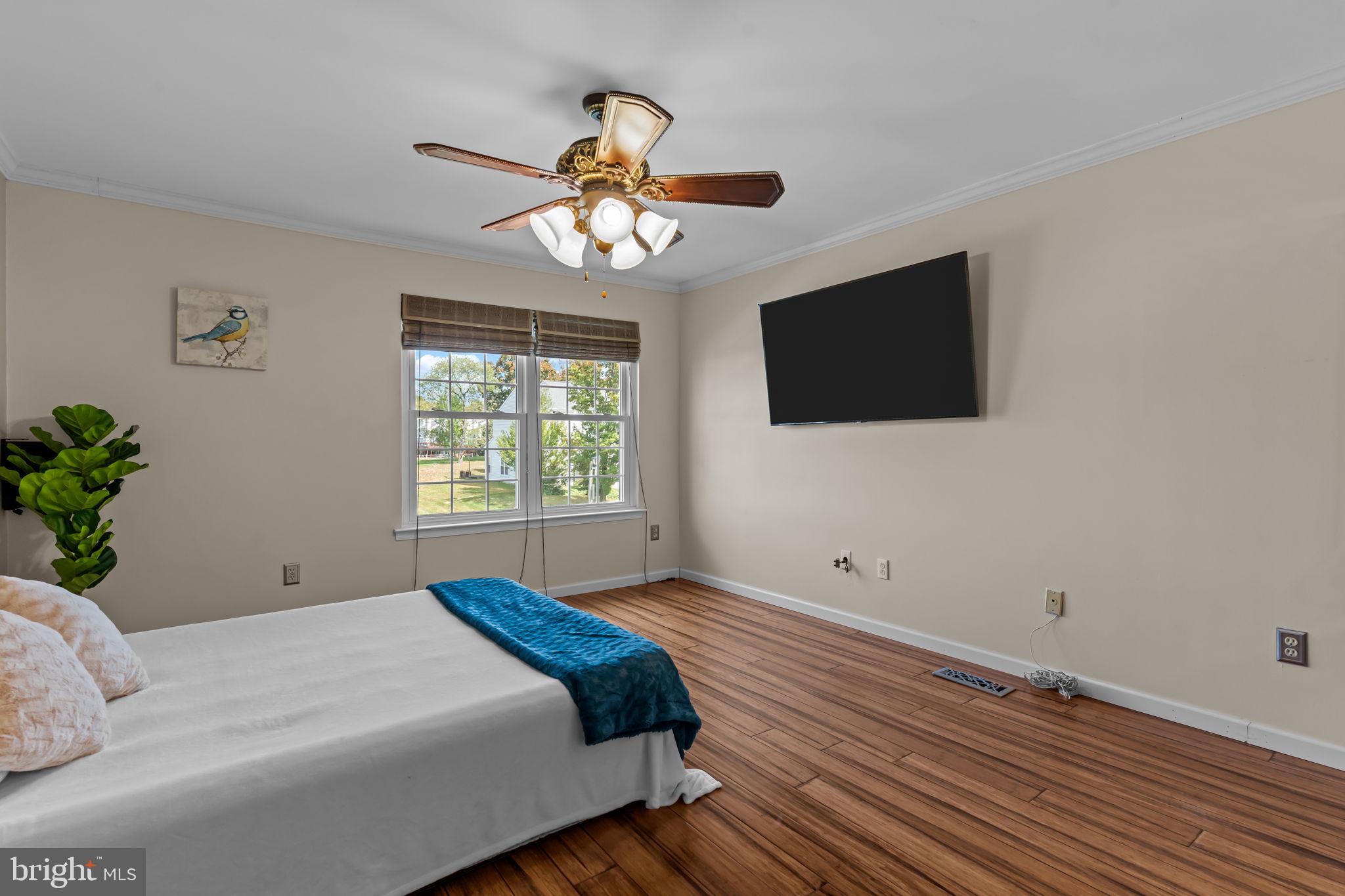 15 East Park Road Newtown, PA 18940 - Photo 20 of 35 a bedroom with a bed and a window