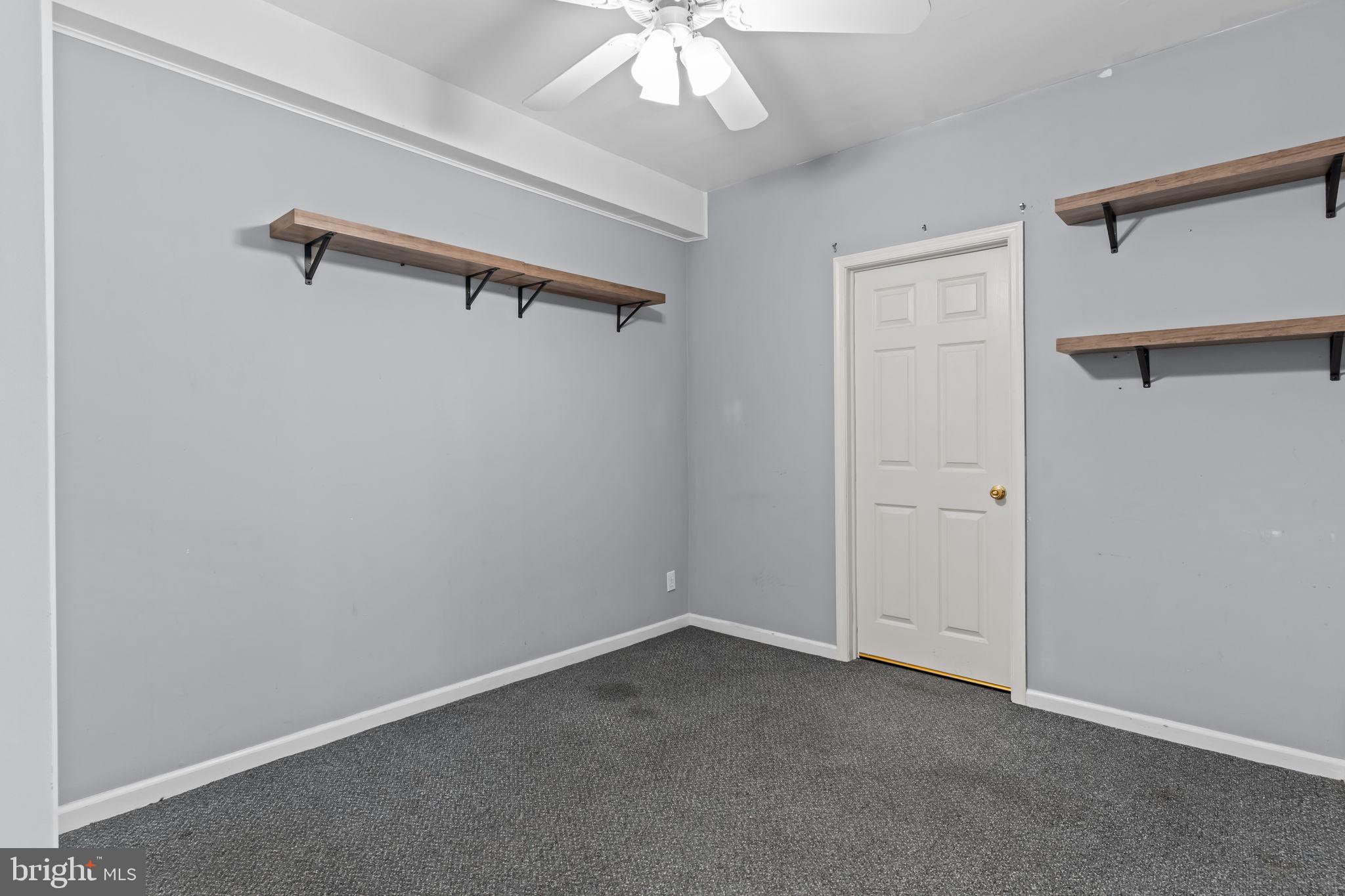 15 East Park Road Newtown, PA 18940 - Photo 30 of 35 wooden floor in an empty room