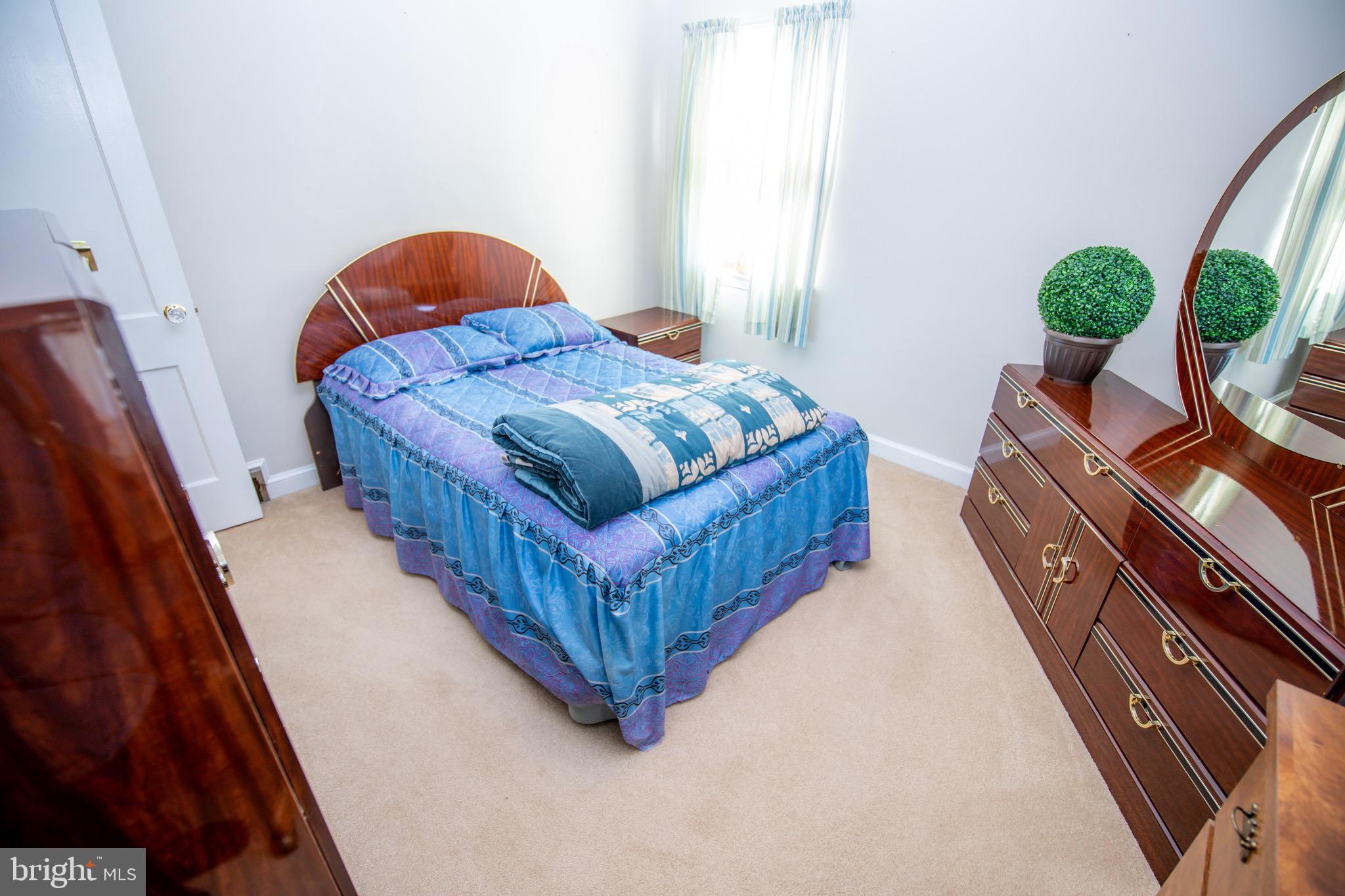 9607 Dilston Road Silver Spring, MD 20903 - Photo 23 of 39 Bedroom 2
