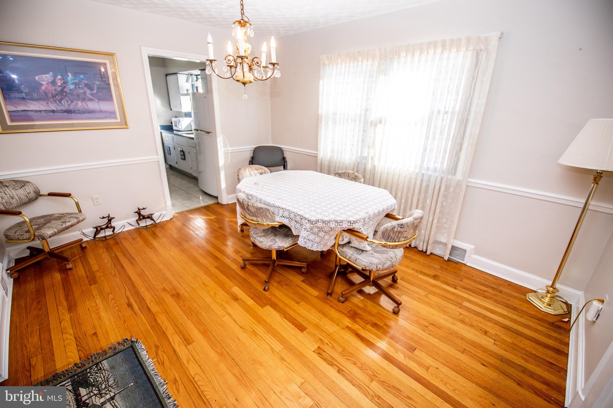 9607 Dilston Road Silver Spring, MD 20903 - Photo 9 of 39 Dining Room