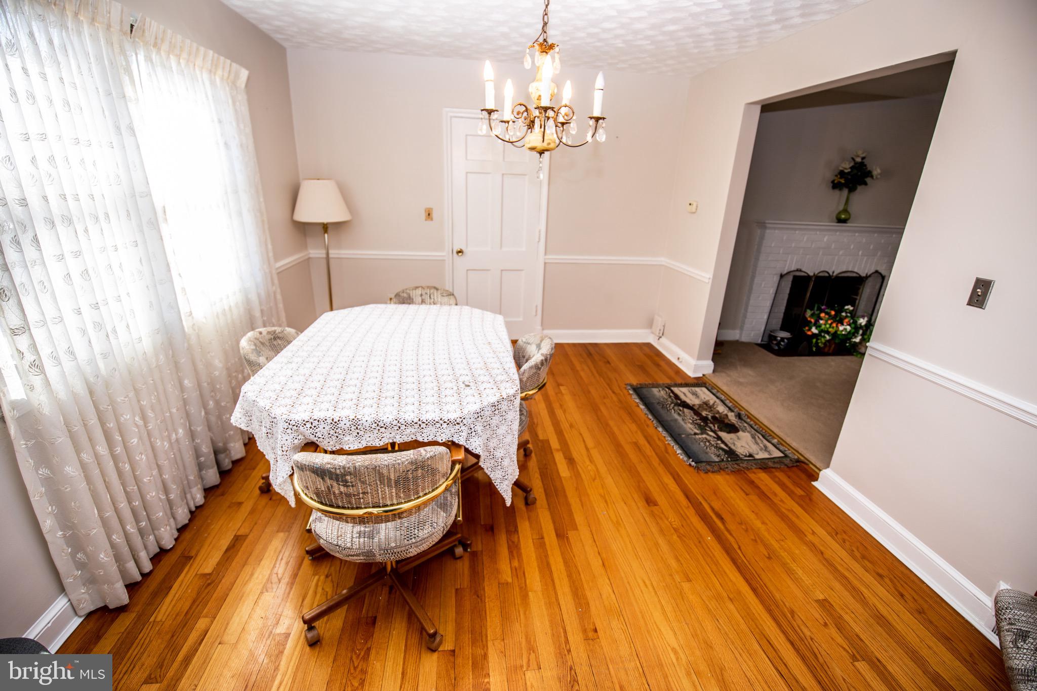 9607 Dilston Road Silver Spring, MD 20903 - Photo 10 of 39 Dining Room