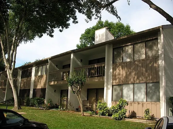$1,300 | 12100 Melville Drive, Unit 412, Montgomery, TX 77356