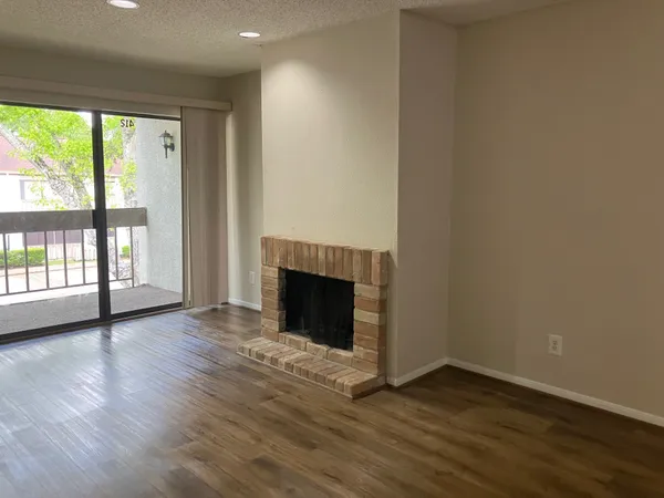 $1,300 | 12100 Melville Drive, Unit 412, Montgomery, TX 77356