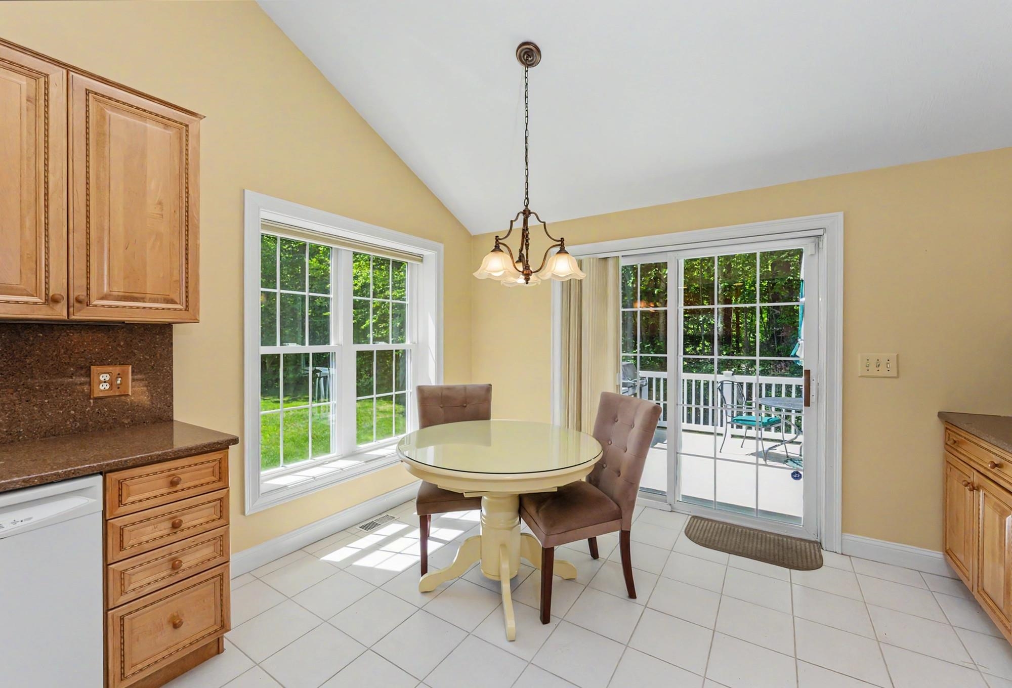 143 Hampton Meadows Hampton, NH 03842 - Photo 18 of 51