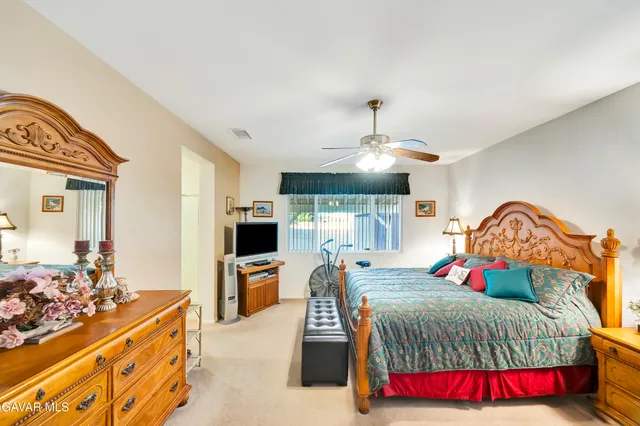 a en suite bathroom with a toilet and a shower
