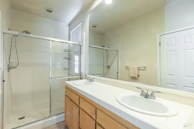 $795,000 | 7225 16th Hole Drive, Windsor, CA 95492