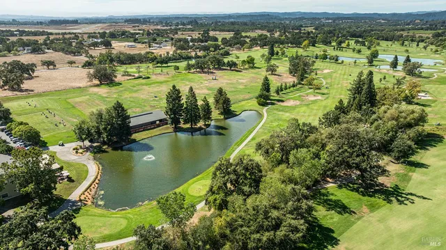 $795,000 | 7225 16th Hole Drive, Windsor, CA 95492