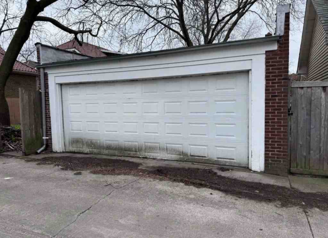2130 West Farwell Avenue Chicago, IL 60645 - Photo 14 of 14 a front view of a house