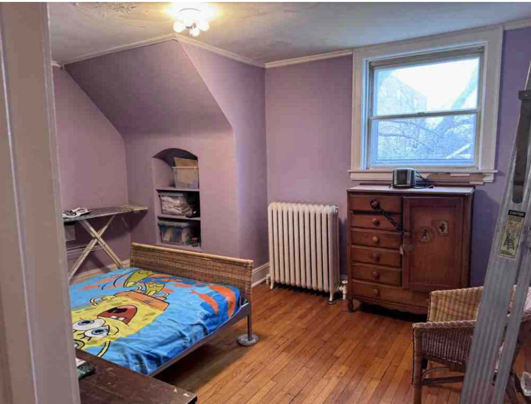 2130 West Farwell Avenue Chicago, IL 60645 - Photo 8 of 14 a living room with furniture and wooden floor