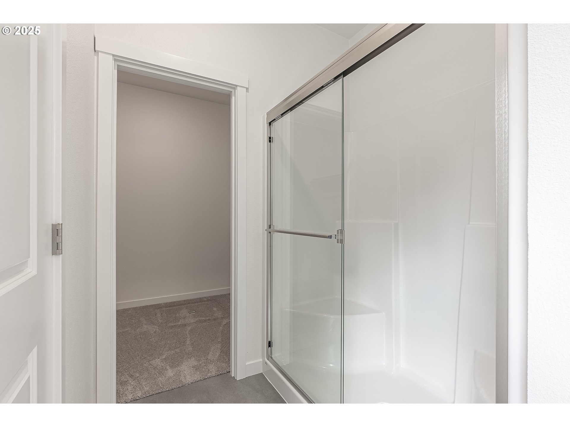 706 Tigerlily Street Silverton, OR 97381 - Photo 23 of 35