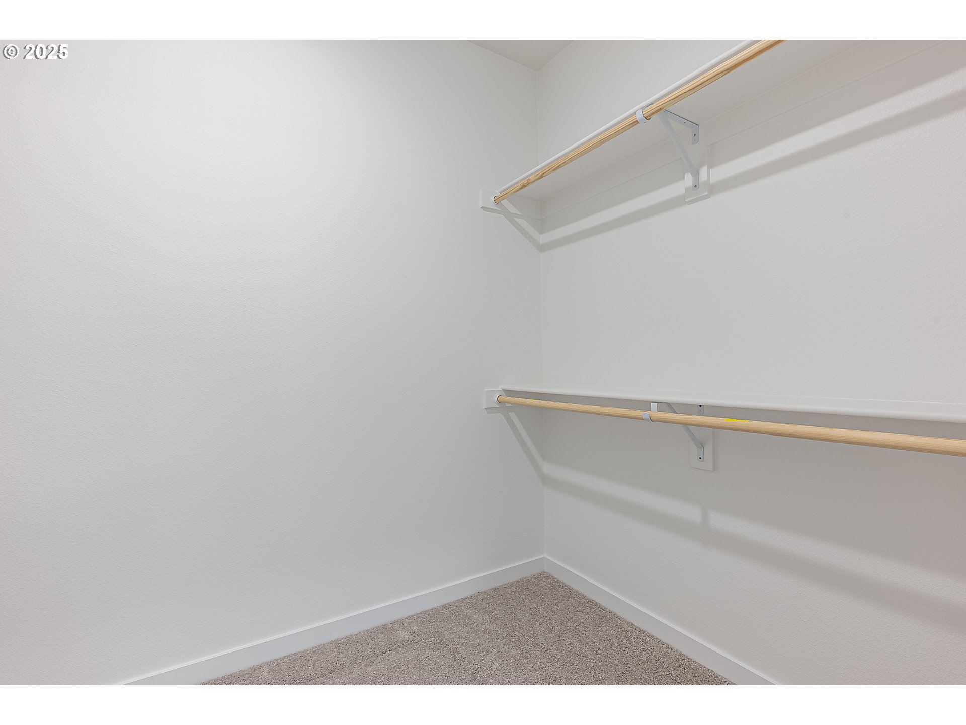 706 Tigerlily Street Silverton, OR 97381 - Photo 24 of 35