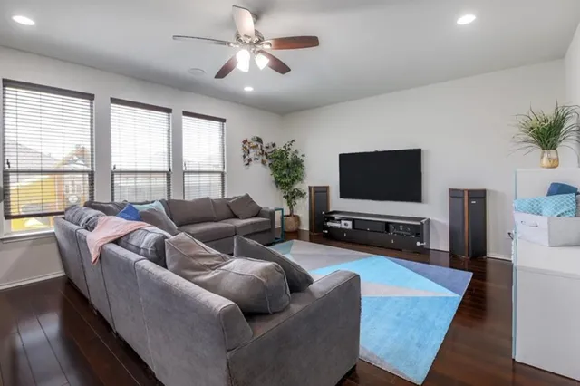 $2,299 | 1012 Rio Azul Cove, Leander, TX 78641