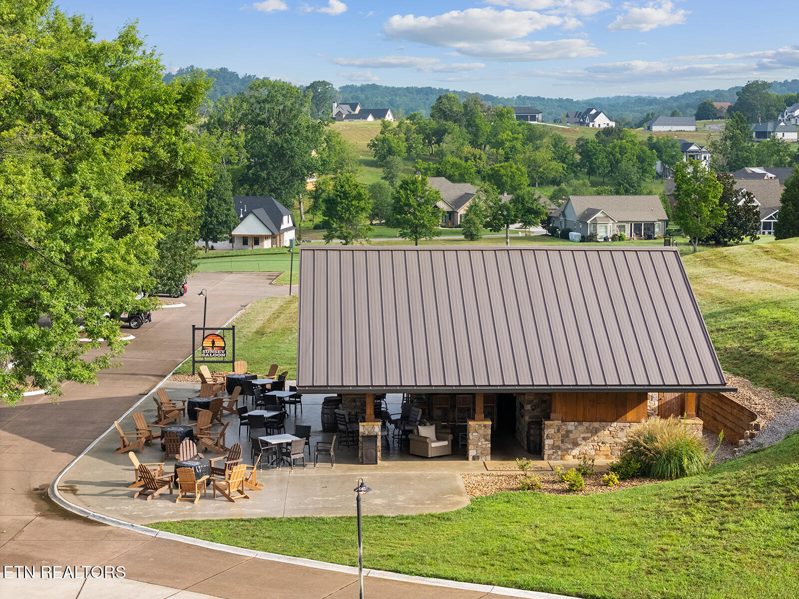5319 Old Clb Road Loudon, TN 37774 - Photo 24 of 26 Saloon