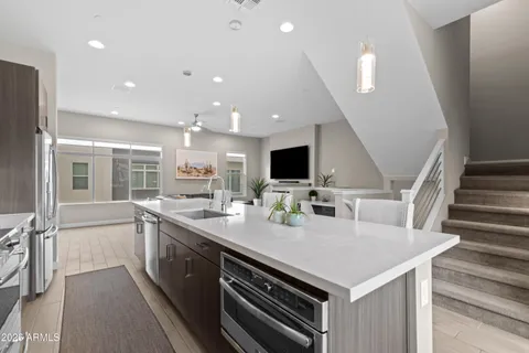 $749,900 | 1717 East Morten Avenue, Unit 3, Phoenix, AZ 85020