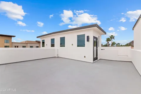 $749,900 | 1717 East Morten Avenue, Unit 3, Phoenix, AZ 85020