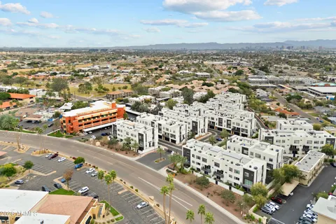 $749,900 | 1717 East Morten Avenue, Unit 3, Phoenix, AZ 85020
