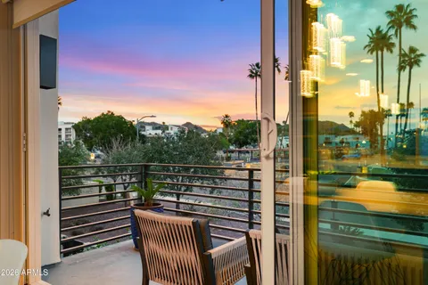 $749,900 | 1717 East Morten Avenue, Unit 3, Phoenix, AZ 85020