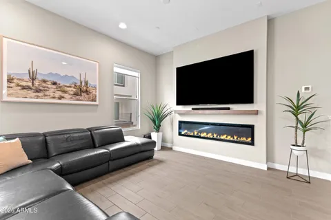 $749,900 | 1717 East Morten Avenue, Unit 3, Phoenix, AZ 85020