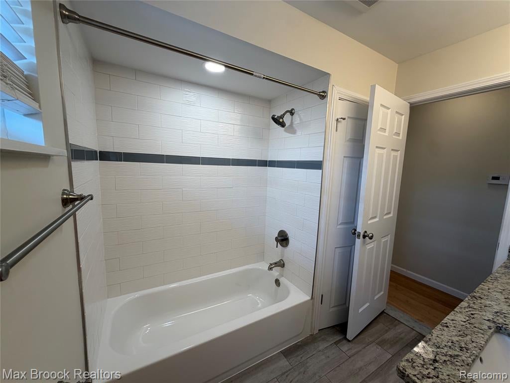 3875 Devon Road, Unit 10A Royal Oak, MI 48073 - Photo 16 of 28 Gallery Image 16