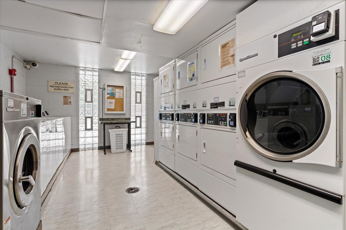 21 West Goethe Street, Unit 4H Chicago, IL 60610 - Photo 14 of 18