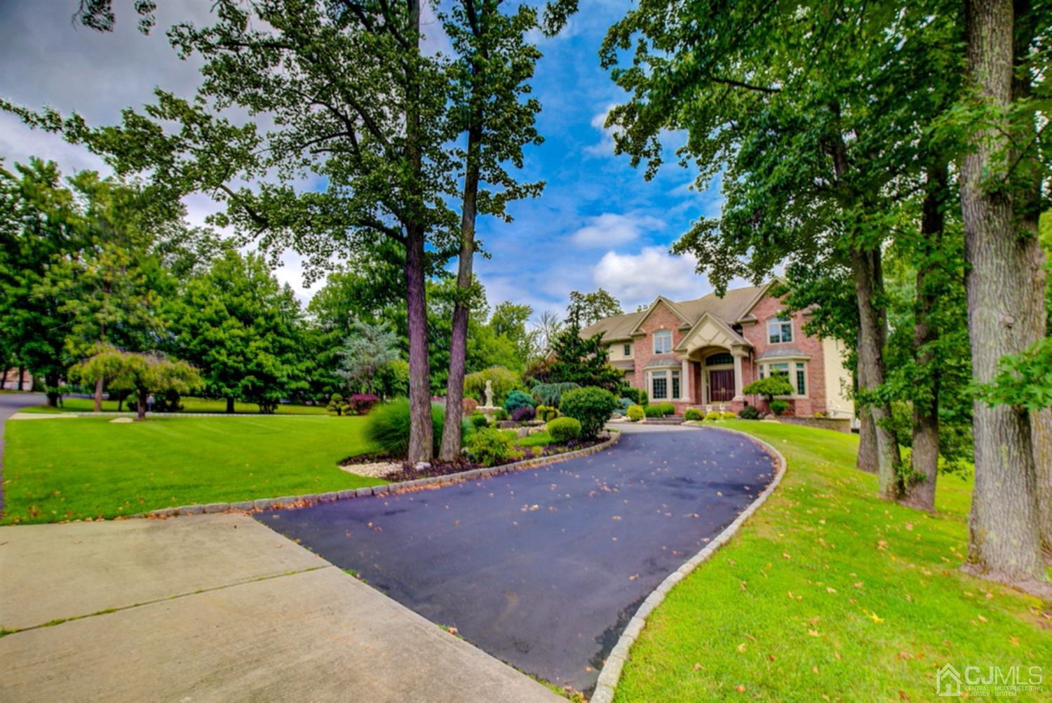 54 Meredith Road Colonia, NJ 07067 - Photo 2 of 41 Gallery Image 2