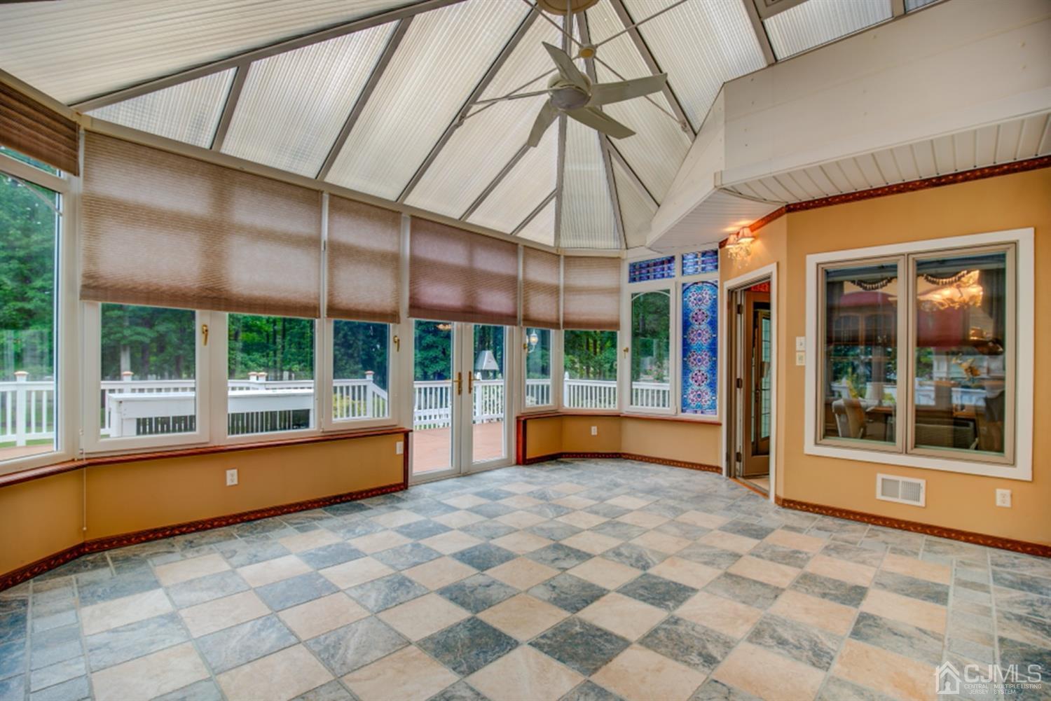 54 Meredith Road Colonia, NJ 07067 - Photo 18 of 41 Gallery Image 18