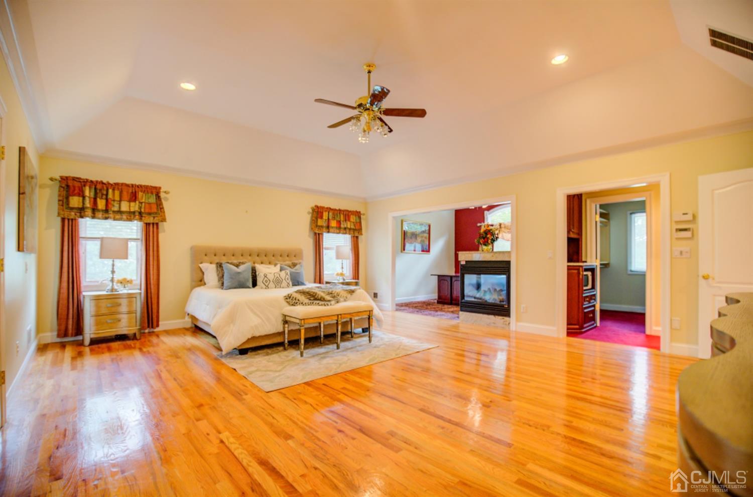 54 Meredith Road Colonia, NJ 07067 - Photo 21 of 41 Gallery Image 21