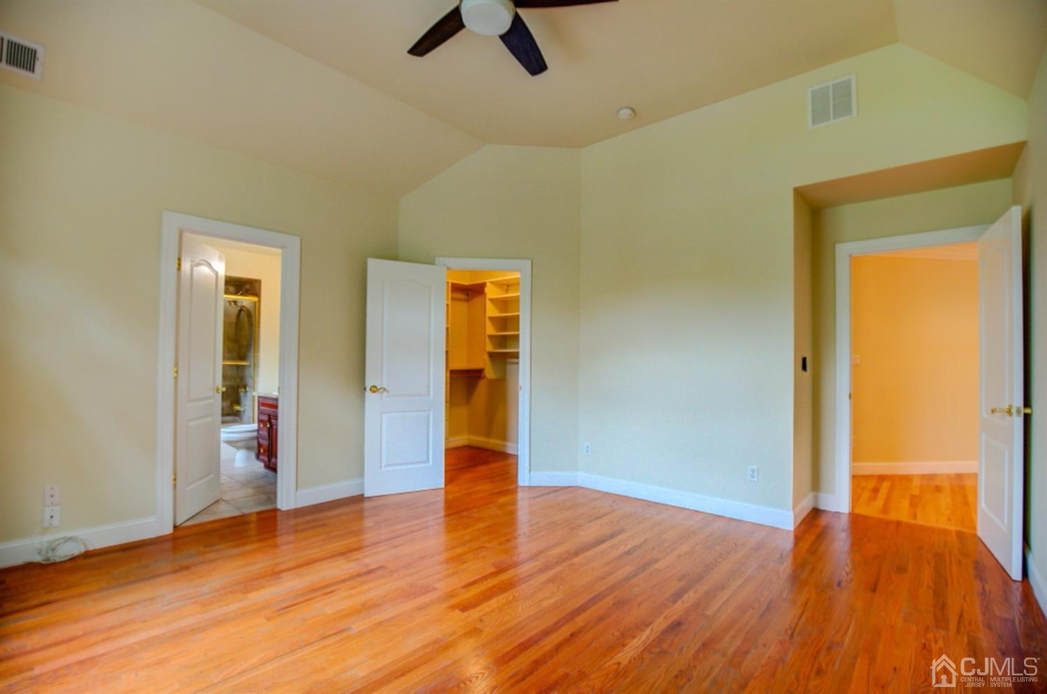 54 Meredith Road Colonia, NJ 07067 - Photo 23 of 41 Gallery Image 23