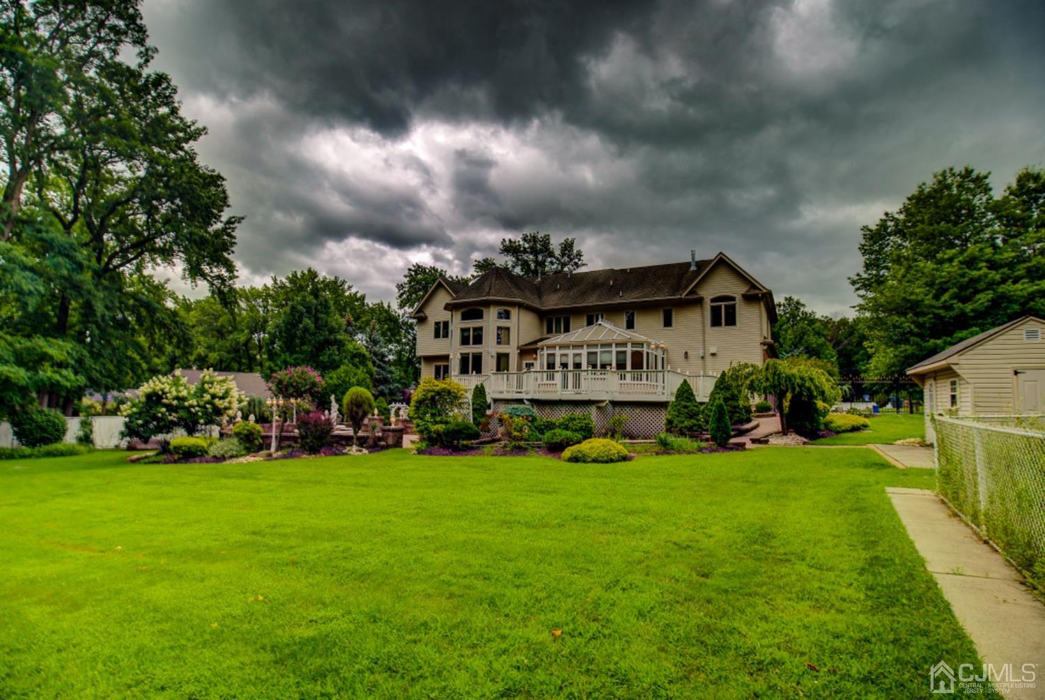 54 Meredith Road Colonia, NJ 07067 - Photo 4 of 41 Gallery Image 4