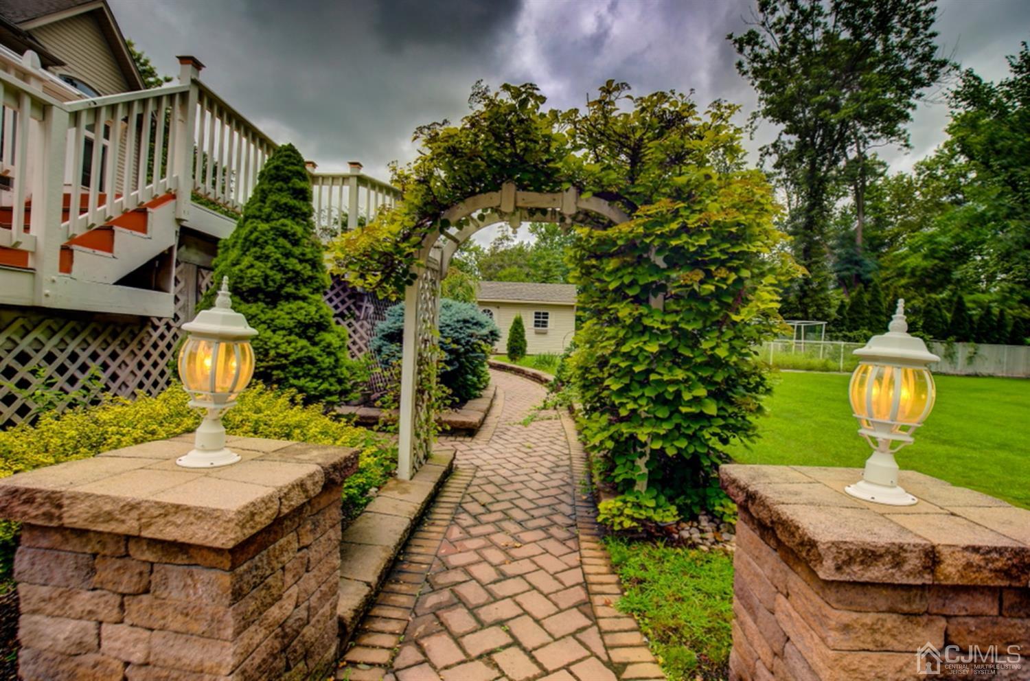 54 Meredith Road Colonia, NJ 07067 - Photo 40 of 41 Gallery Image 40