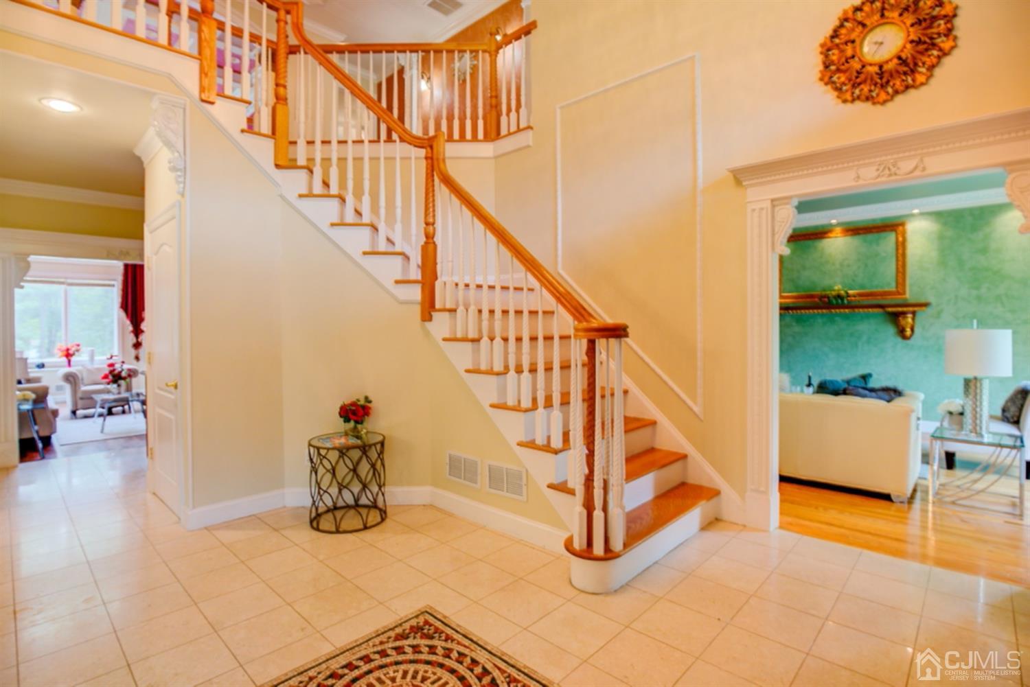 54 Meredith Road Colonia, NJ 07067 - Photo 5 of 41 Gallery Image 5