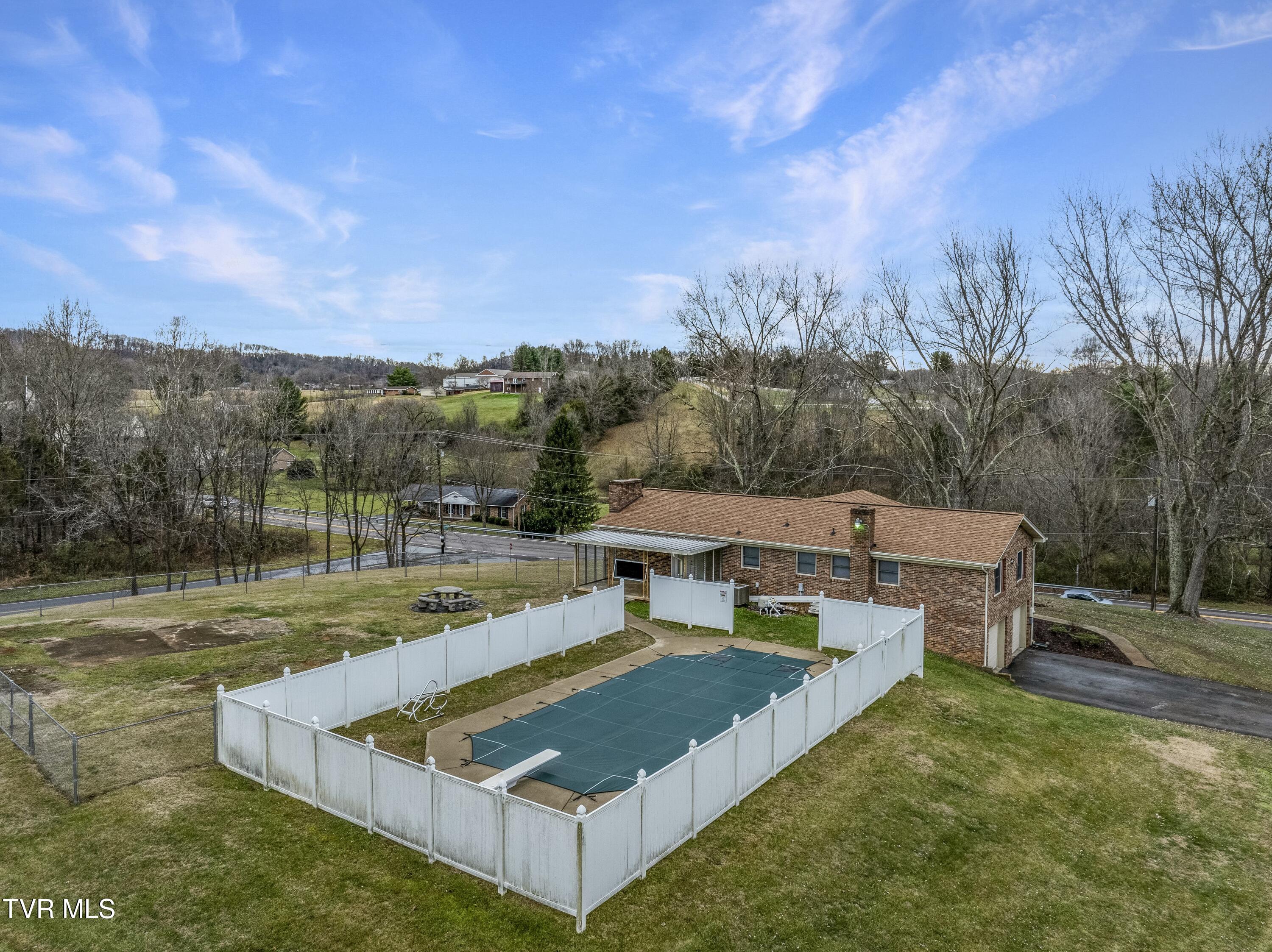100 Satanta Road Kingsport, TN 37664 - Photo 12 of 72 tempImageDCst9F