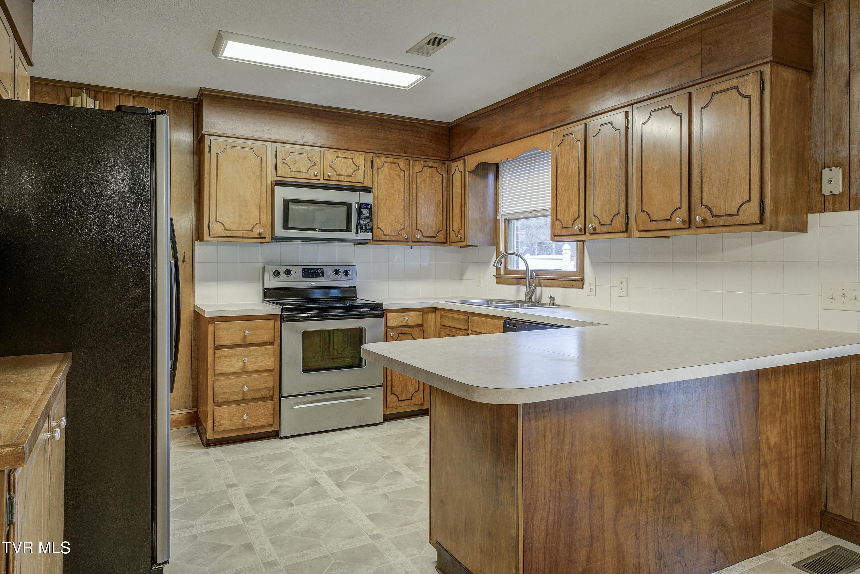 100 Satanta Road Kingsport, TN 37664 - Photo 22 of 72 tempImageyfVqAH